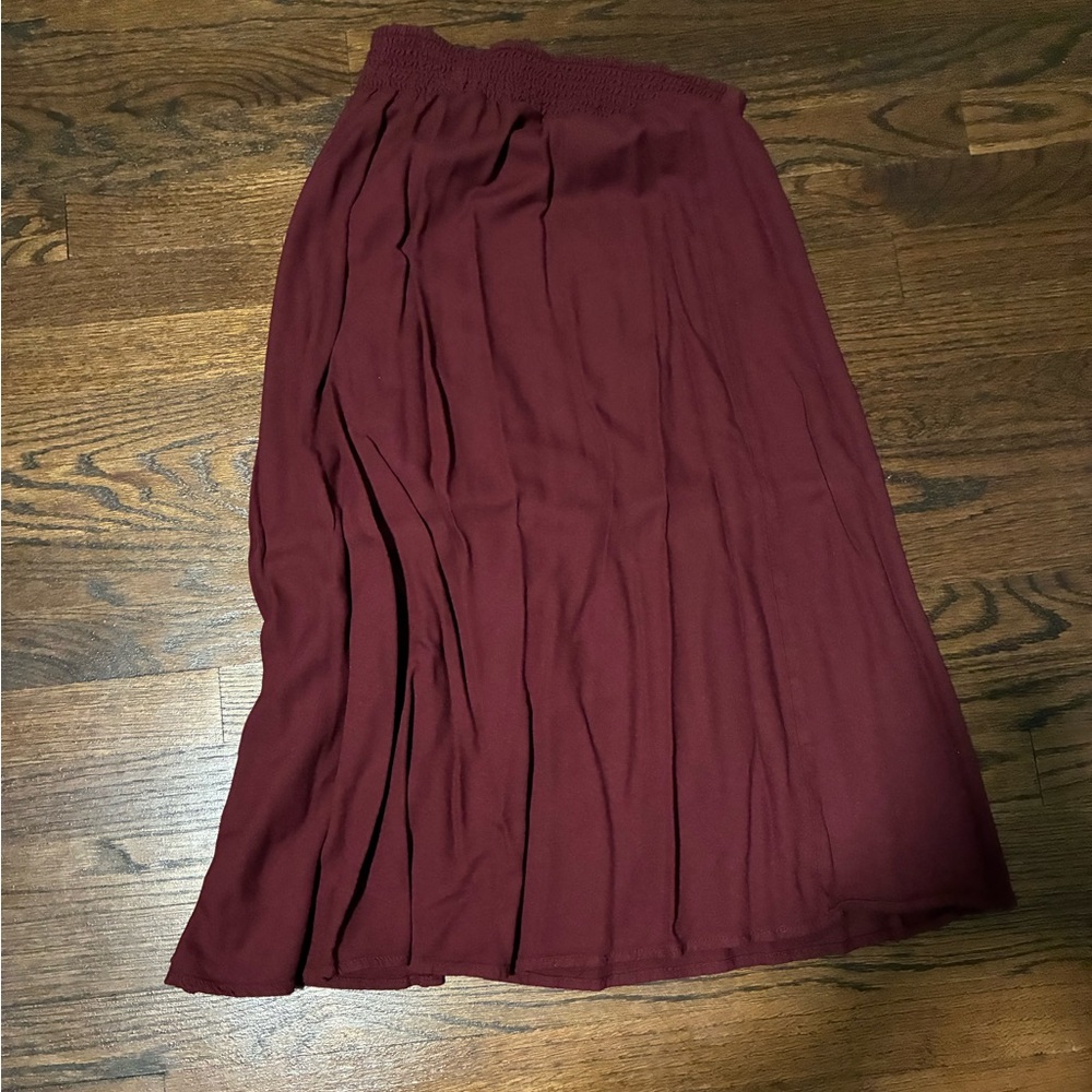 Old Navy Burgundy Skirt